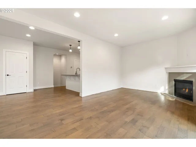 $389,900 | 15664 Southwest Ivory Street, Beaverton, OR 97007