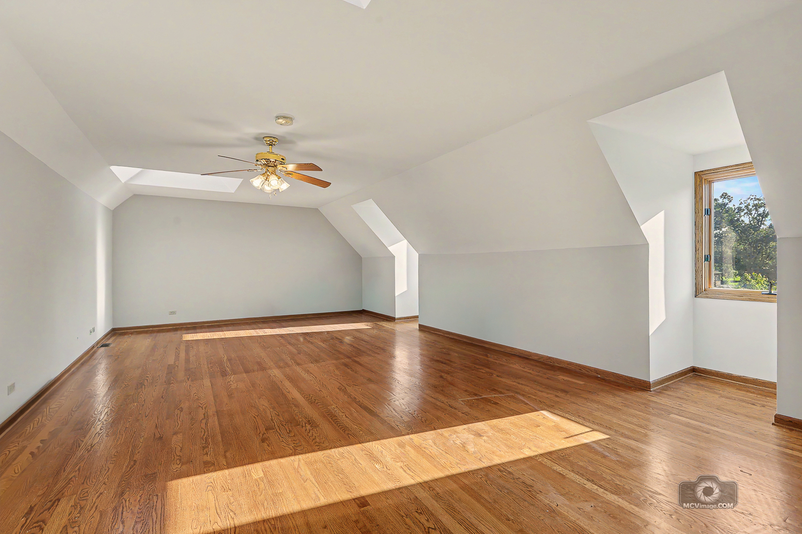 7 Paddock Lemont, IL 60439 - Photo 37 of 53 Gallery Image 37