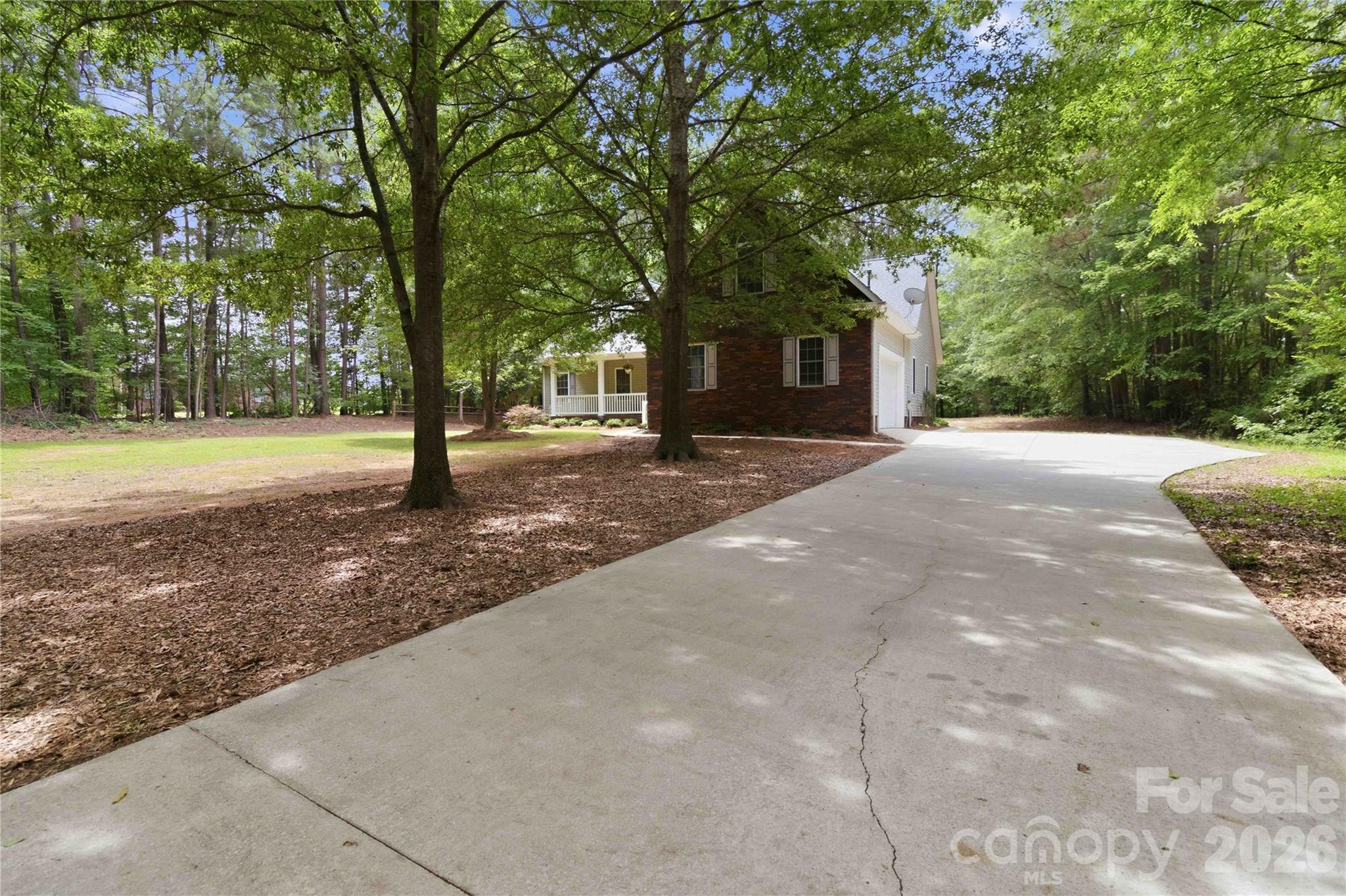 1603 Hunters Place Road York, SC 29745 - Photo 4 of 46