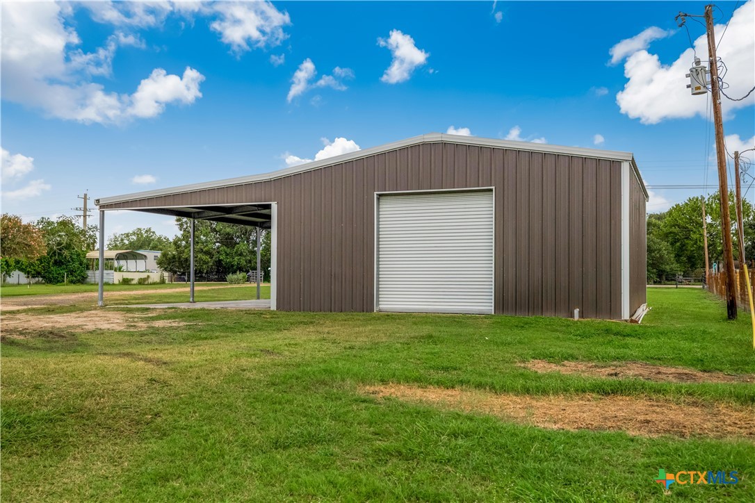 1363 Old Goliad Road Victoria, TX 77905 - Photo 20 of 31