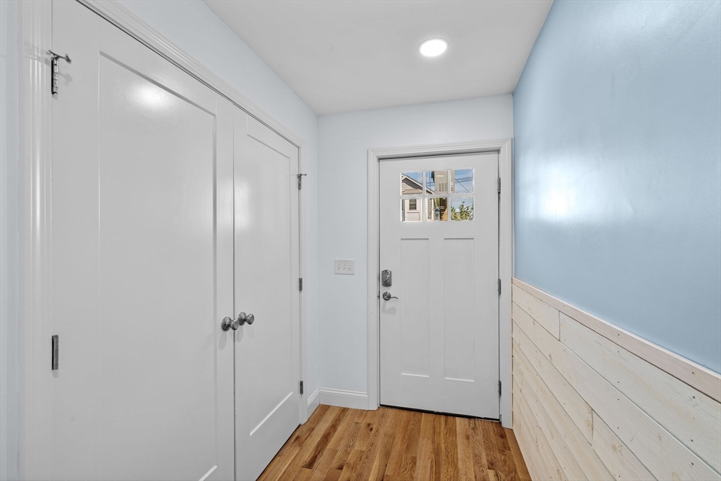 72 Manchester Street, Unit 72 Lowell, MA 01852 - Photo 3 of 41