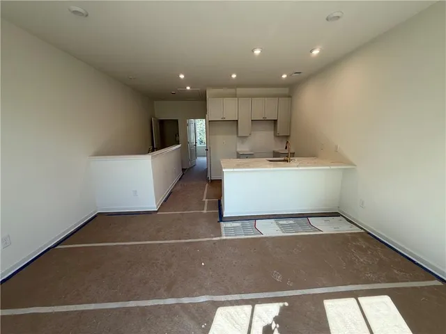 $299,900 | 1391 Breezy Circle Southeast, Unit 86, Atlanta, GA 30315