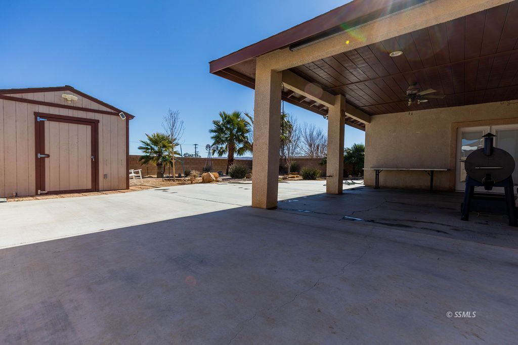 420 Acacia Street Ridgecrest, CA 93555 - Photo 27 of 30 Gallery Image 27
