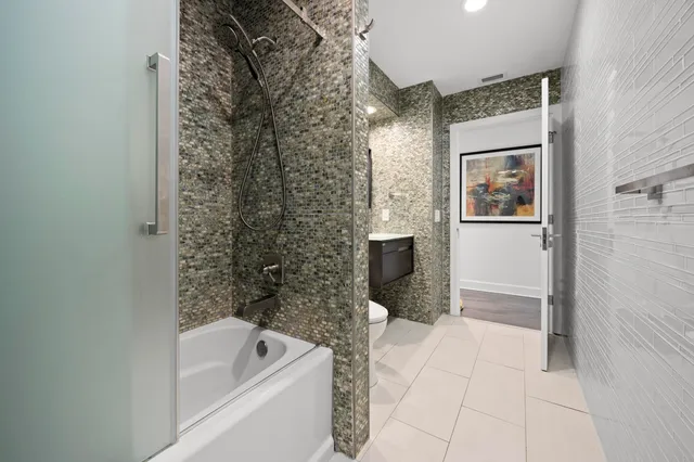 $7,250 | 930 Northwest 4th Court, Boca Raton, FL 33432