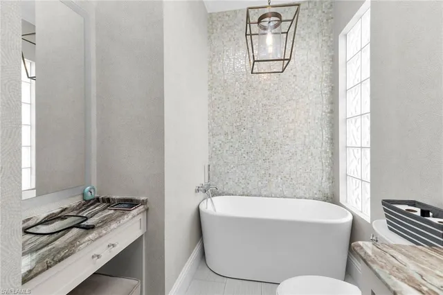 $1,100,000 | 7911 Portofino Court, Naples, FL 34114