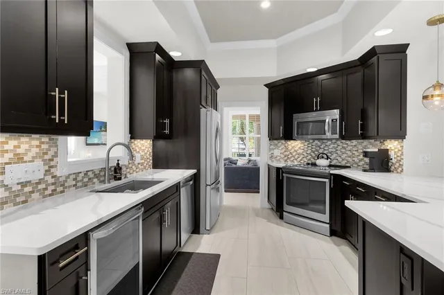 $1,100,000 | 7911 Portofino Court, Naples, FL 34114