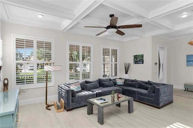 $1,100,000 | 7911 Portofino Court, Naples, FL 34114