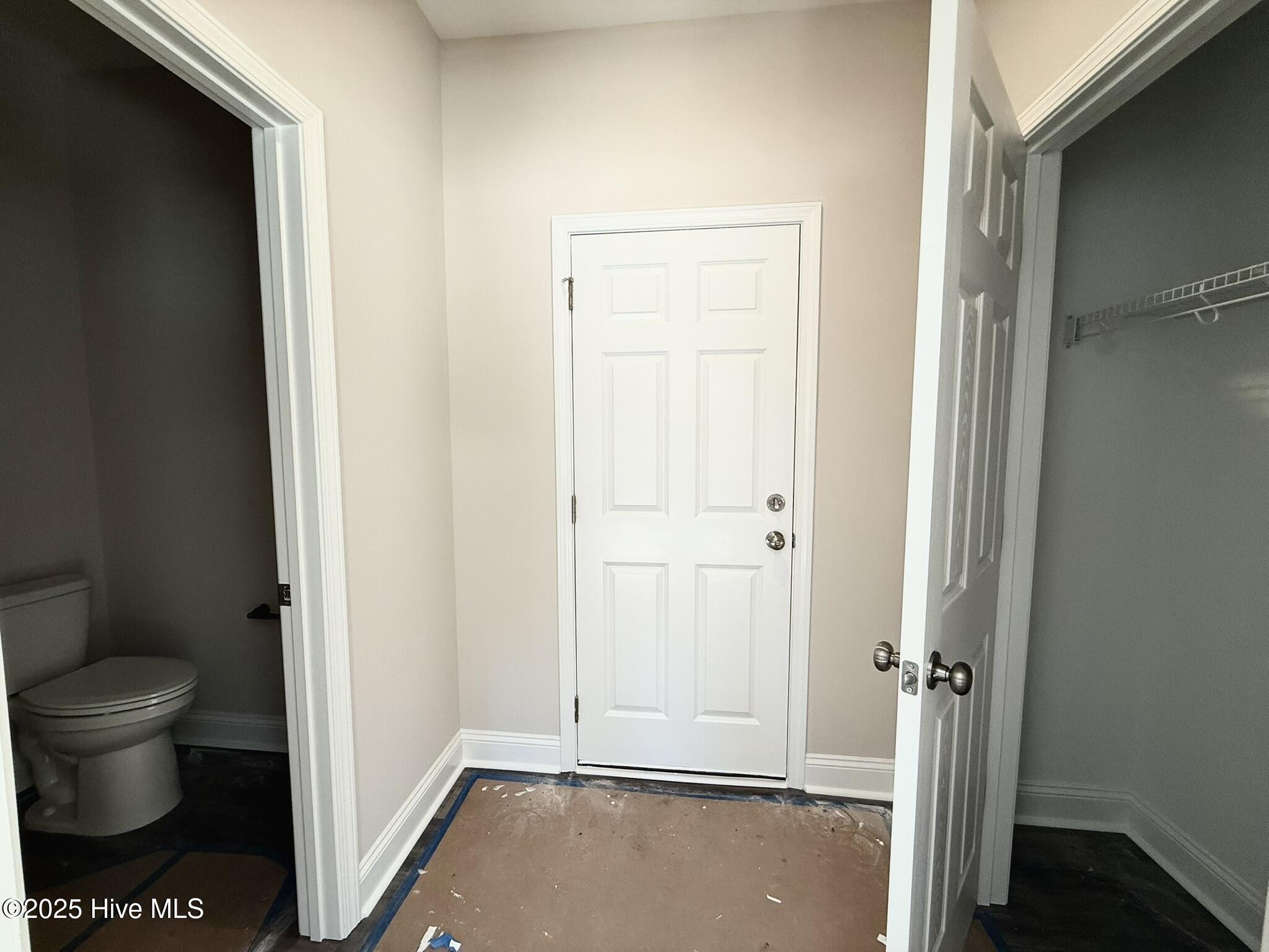 213 Brighttown Road Maysville, NC 28555 - Photo 12 of 27 Garage Entrance