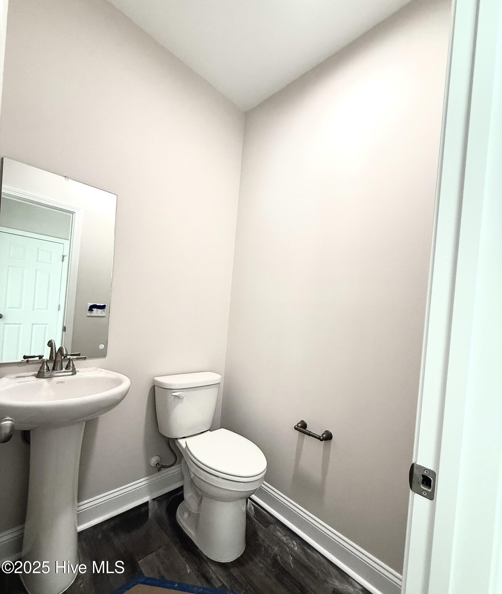 213 Brighttown Road Maysville, NC 28555 - Photo 13 of 27 Half Bathroom