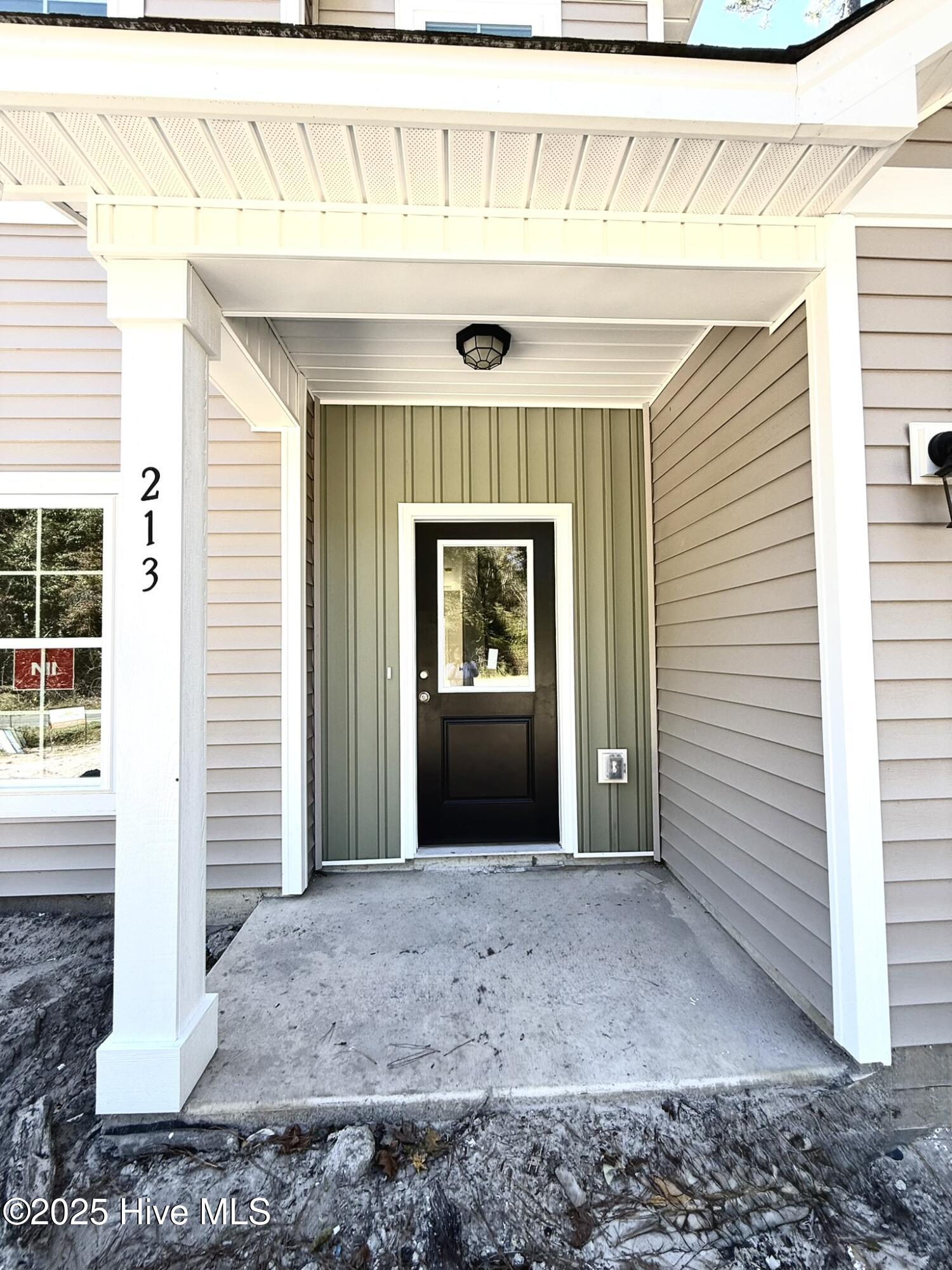 213 Brighttown Road Maysville, NC 28555 - Photo 2 of 27 Entrance