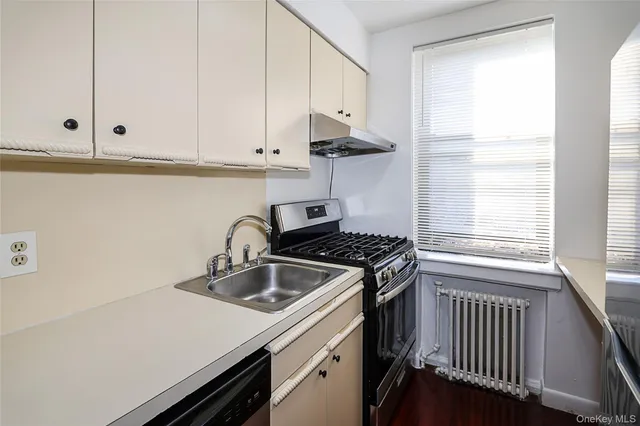 $258,000 | 47-22 215th Place, Unit 2C | Bayside