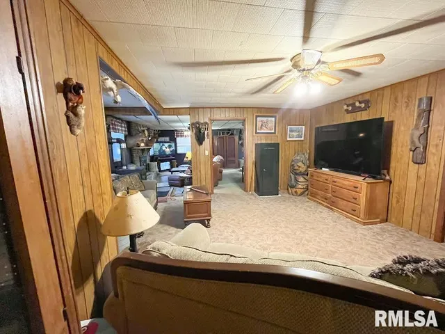 $290,000 | 9303 North Old Miller Lane, Cuba, IL 61427