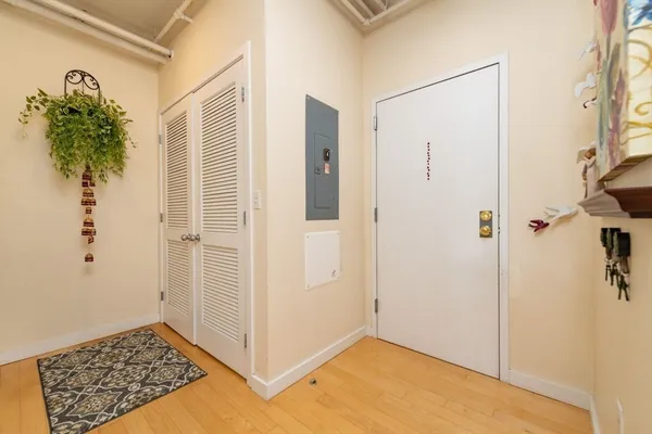 $5,150 | 210 South Street, Unit 55, Boston, MA 02111