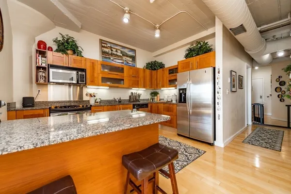 $5,150 | 210 South Street, Unit 55, Boston, MA 02111