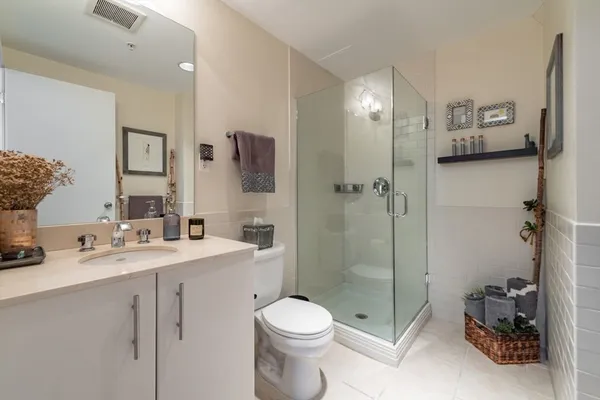 $5,150 | 210 South Street, Unit 55, Boston, MA 02111