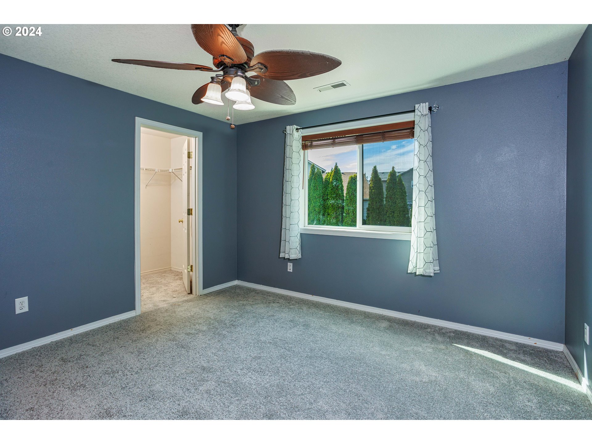 633 North 18th Place Ridgefield, WA 98642 - Photo 23 of 31 a view of an empty room with a window