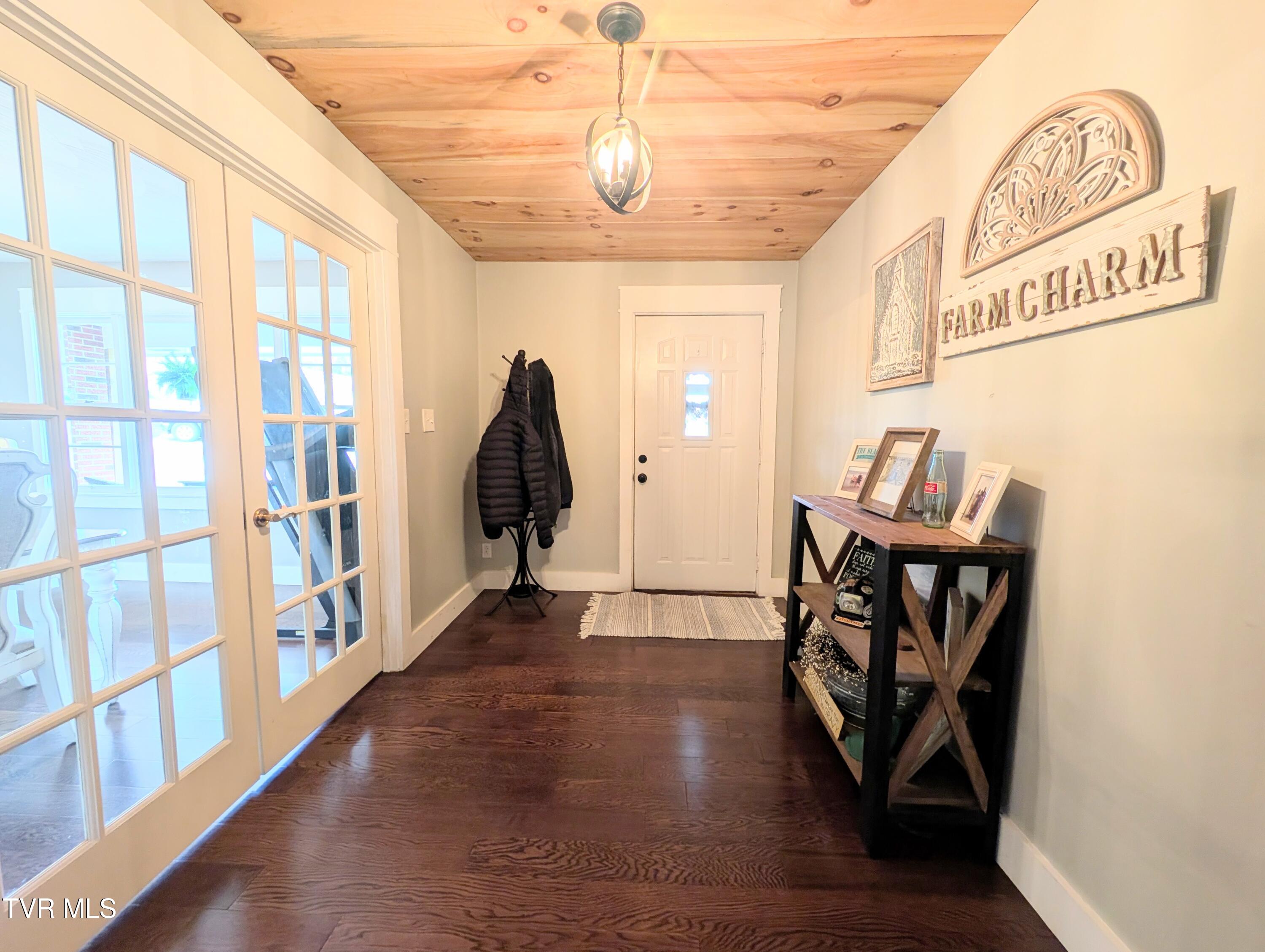 246 The New Road Clintwood, VA 24228 - Photo 25 of 62 1000019940