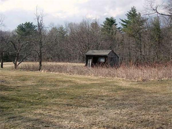 330 Market Hill Road Amherst, MA 01002 - Photo 7 of 18