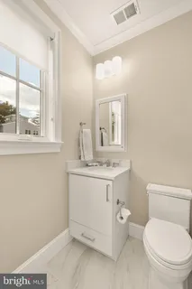 $4,100,000 | 5537 Hawthorne Place Northwest, Washington, DC 20016