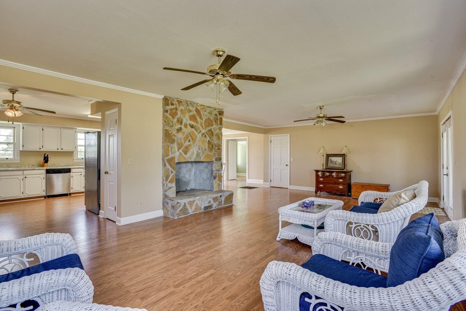 76 Lott Road Johnston, SC 29832 - Photo 13 of 60