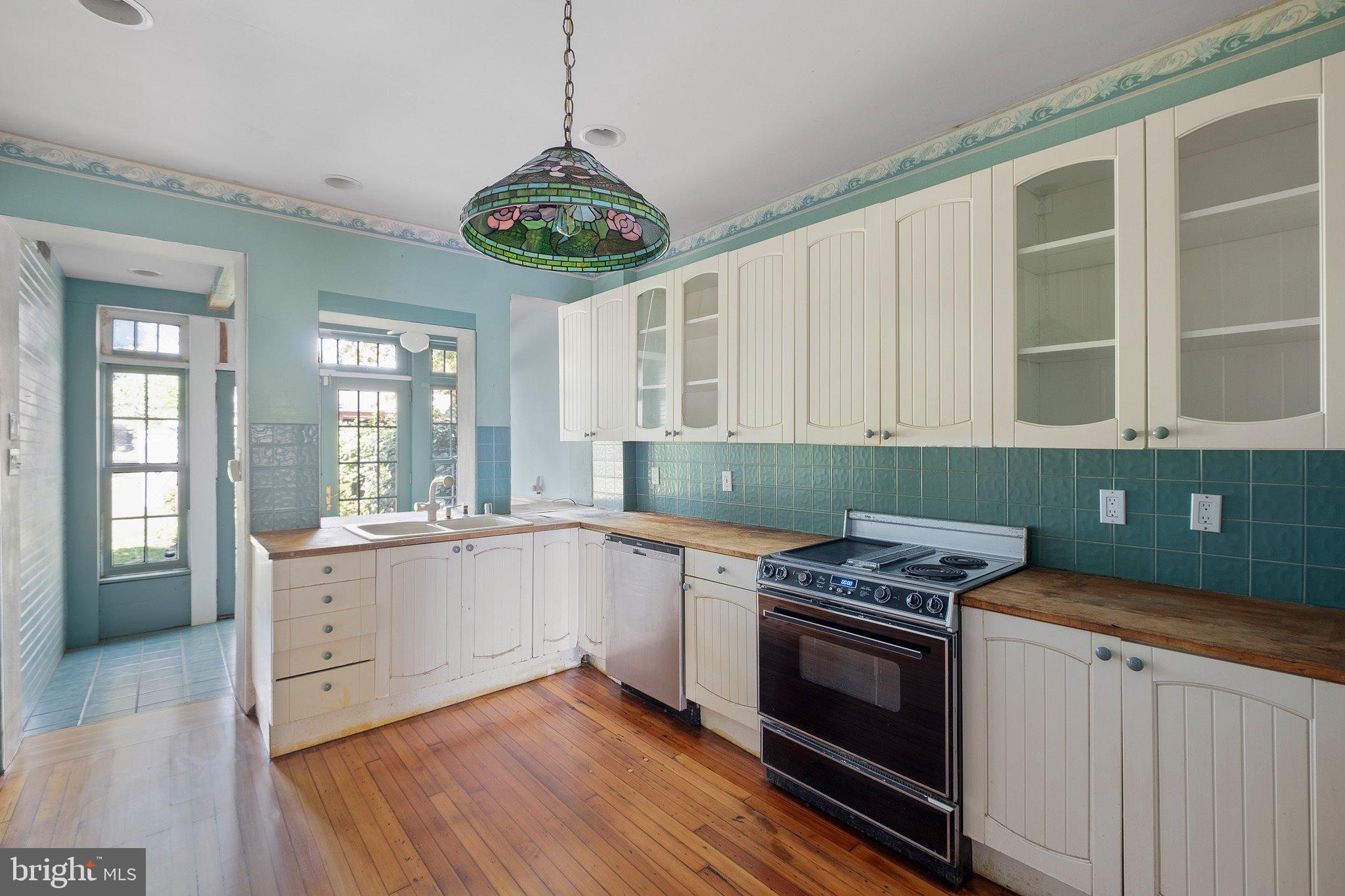 1609 Mt Salem Lane Wilmington, DE 19806 - Photo 11 of 34