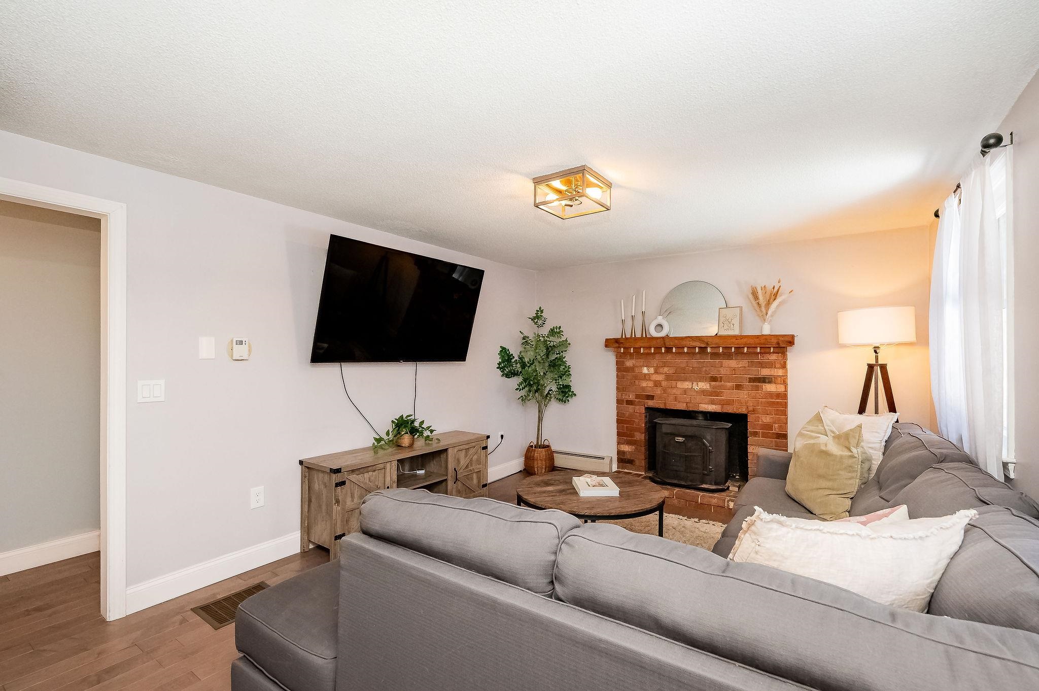 215 Little River Road Berwick, ME 03901 - Photo 4 of 40