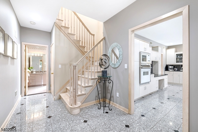 15 Quail Run Warren, NJ 07059 - Photo 25 of 49