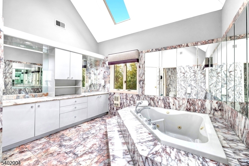 15 Quail Run Warren, NJ 07059 - Photo 29 of 49