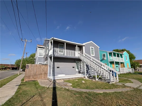 $1,400 | 1539 10th Street, Unit 1, Corpus Christi, TX 78404