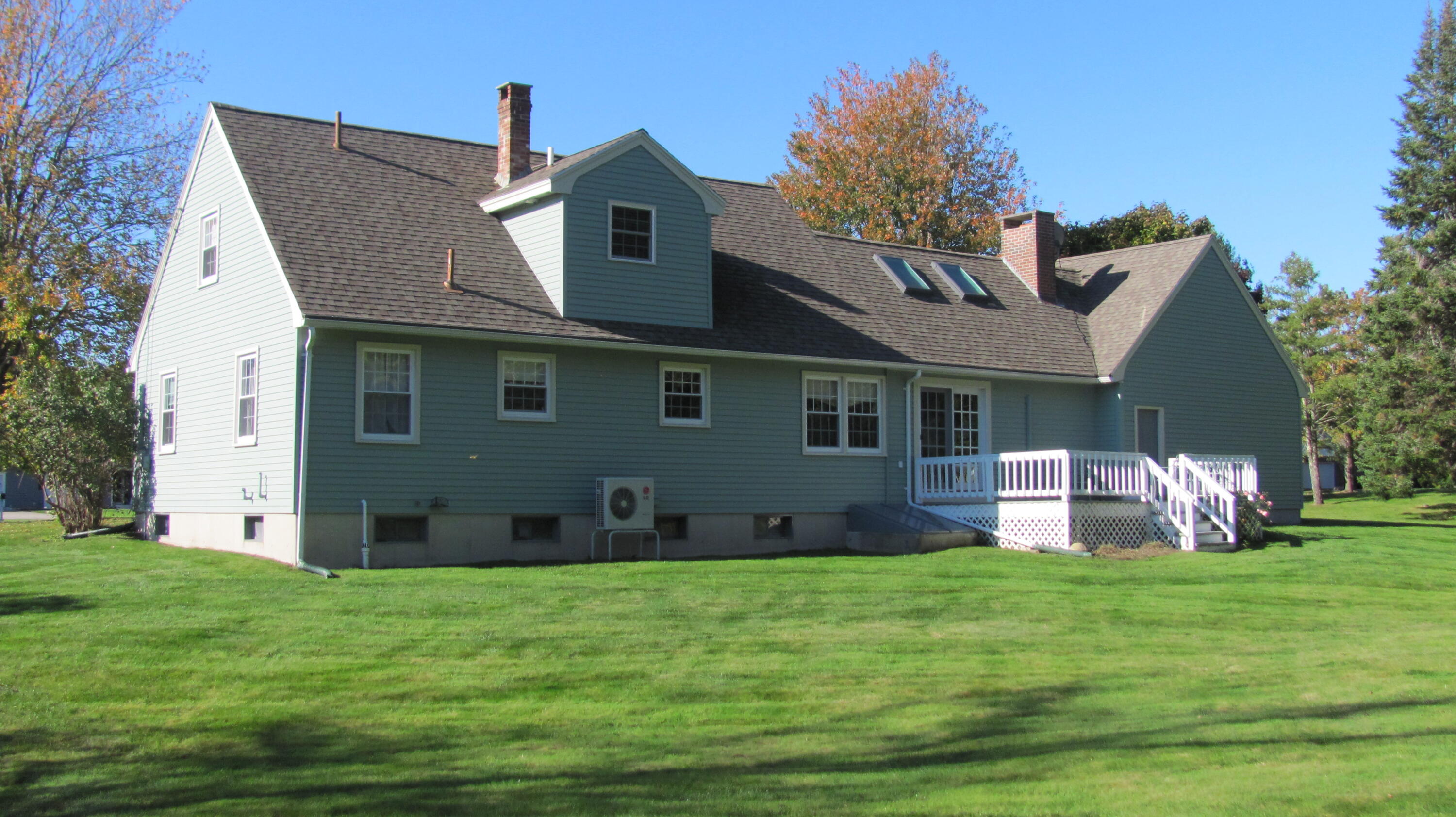 9 Merrifield Drive Kennebunk, ME 04043 - Photo 4 of 35 trottier 060