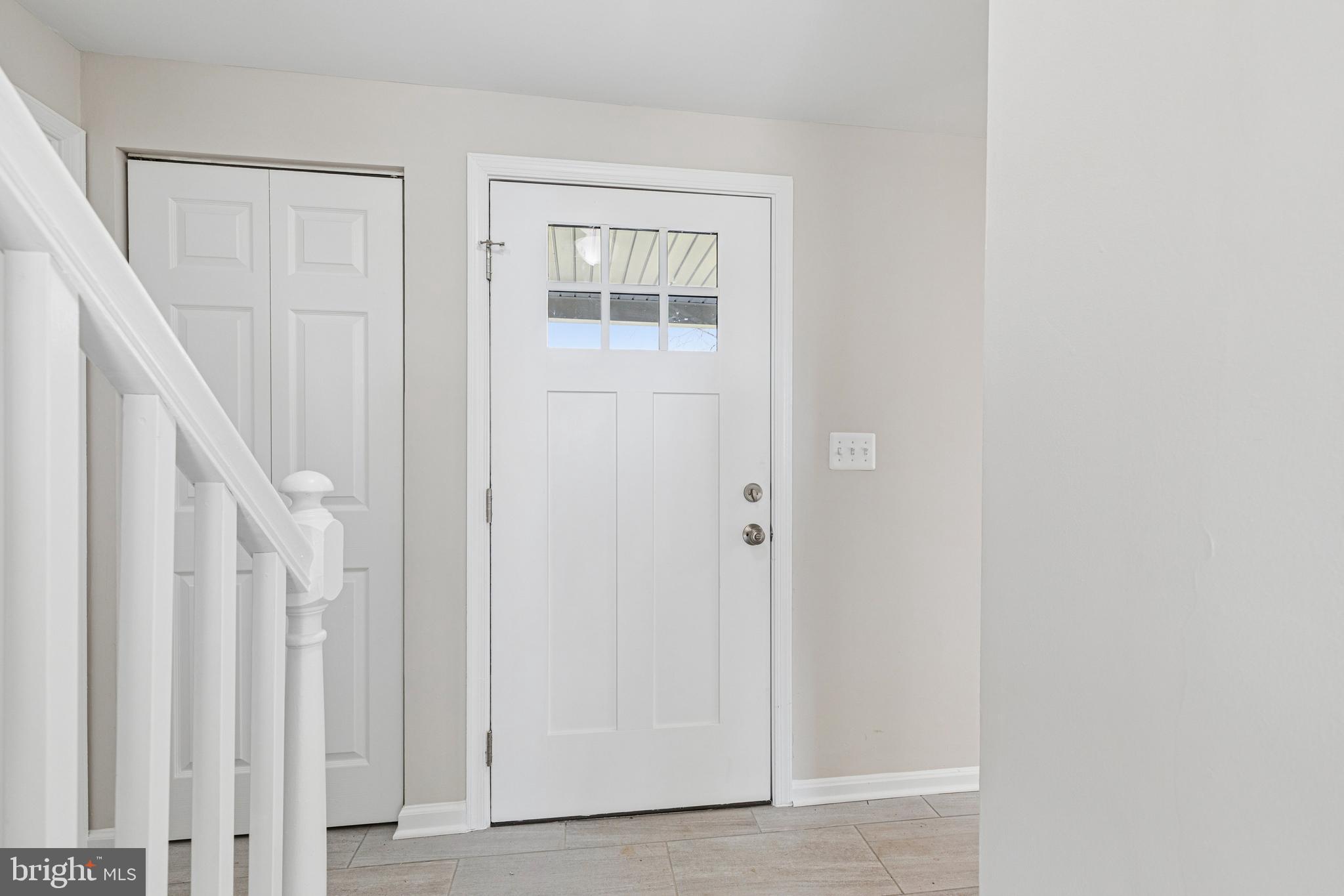 7451 Oakland Mills Road Columbia, MD 21046 - Photo 15 of 83 a view of front door