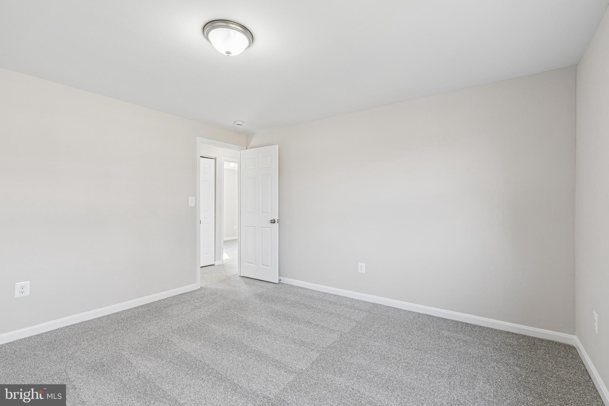 7451 Oakland Mills Road Columbia, MD 21046 - Photo 45 of 83 a view of an empty room