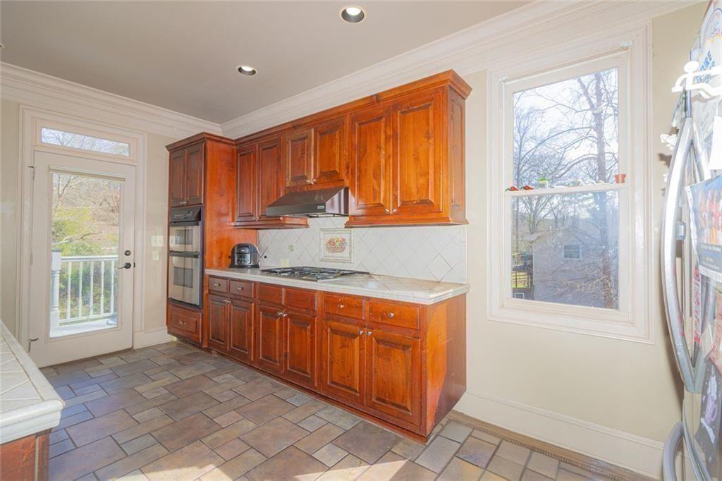 721 Smithstone Road Southeast Marietta, GA 30067 - Photo 8 of 28