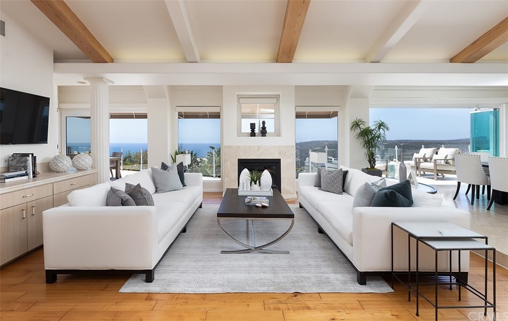 1315 Pitcairn Place Laguna Beach, CA 92651 - Photo 3 of 30