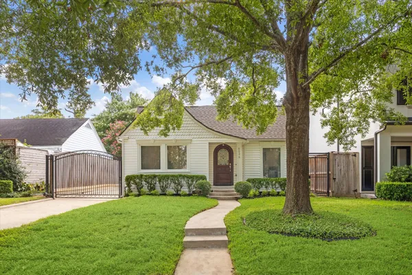 $1,150,000 | 6026 Lake Street, West University Place, TX 77005