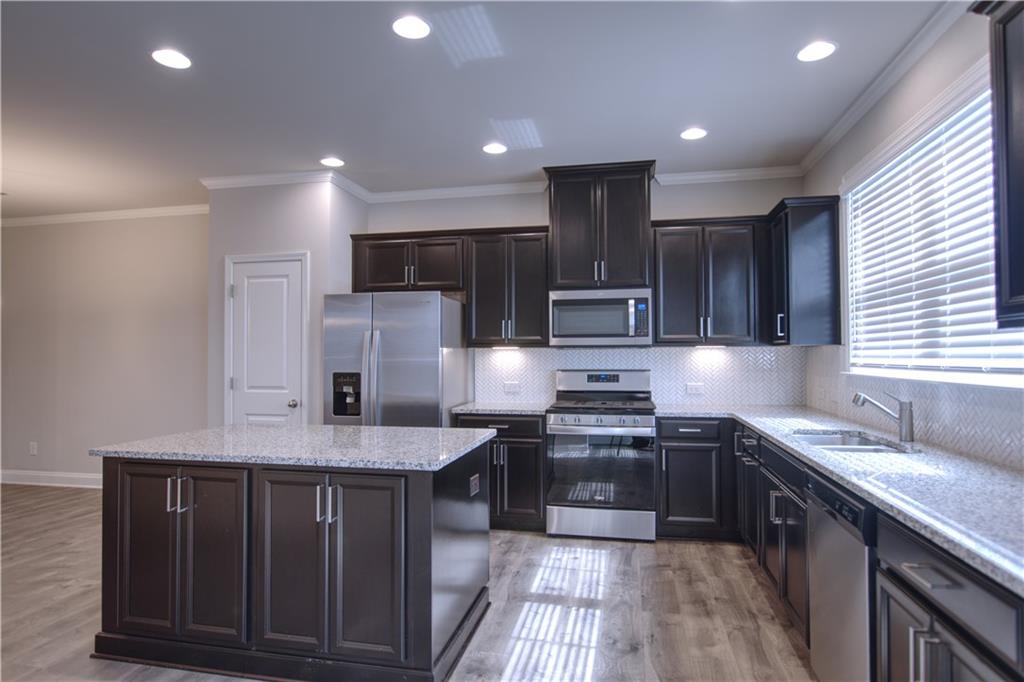1613 Falcon Crst Way Decatur, GA 30032 - Photo 8 of 23 Gallery Image 8