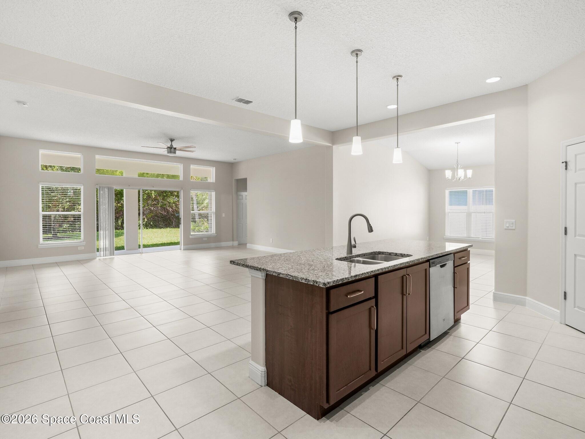 4212 Ruthann Circle Melbourne, FL 32934 - Photo 5 of 35 IMG_8554