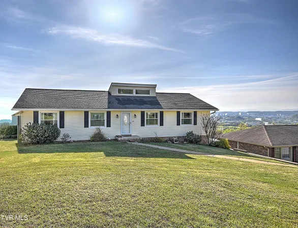 $325,000 | 1023 Starling Drive, Kingsport, TN 37660