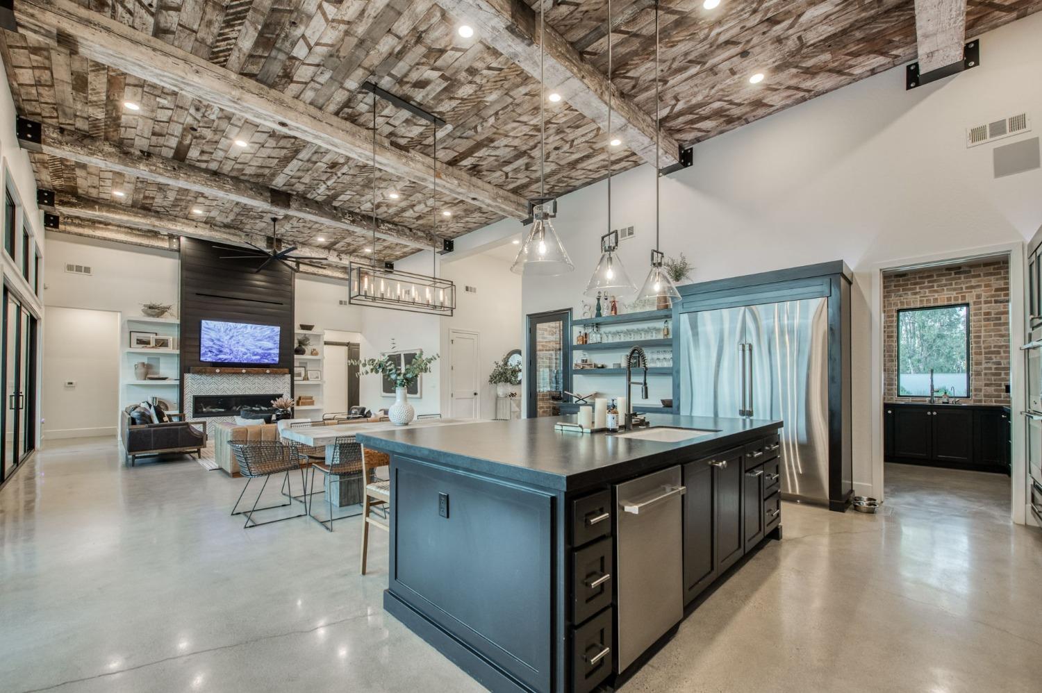 3895 East Reno Avenue Clovis, CA 93619 - Photo 13 of 67