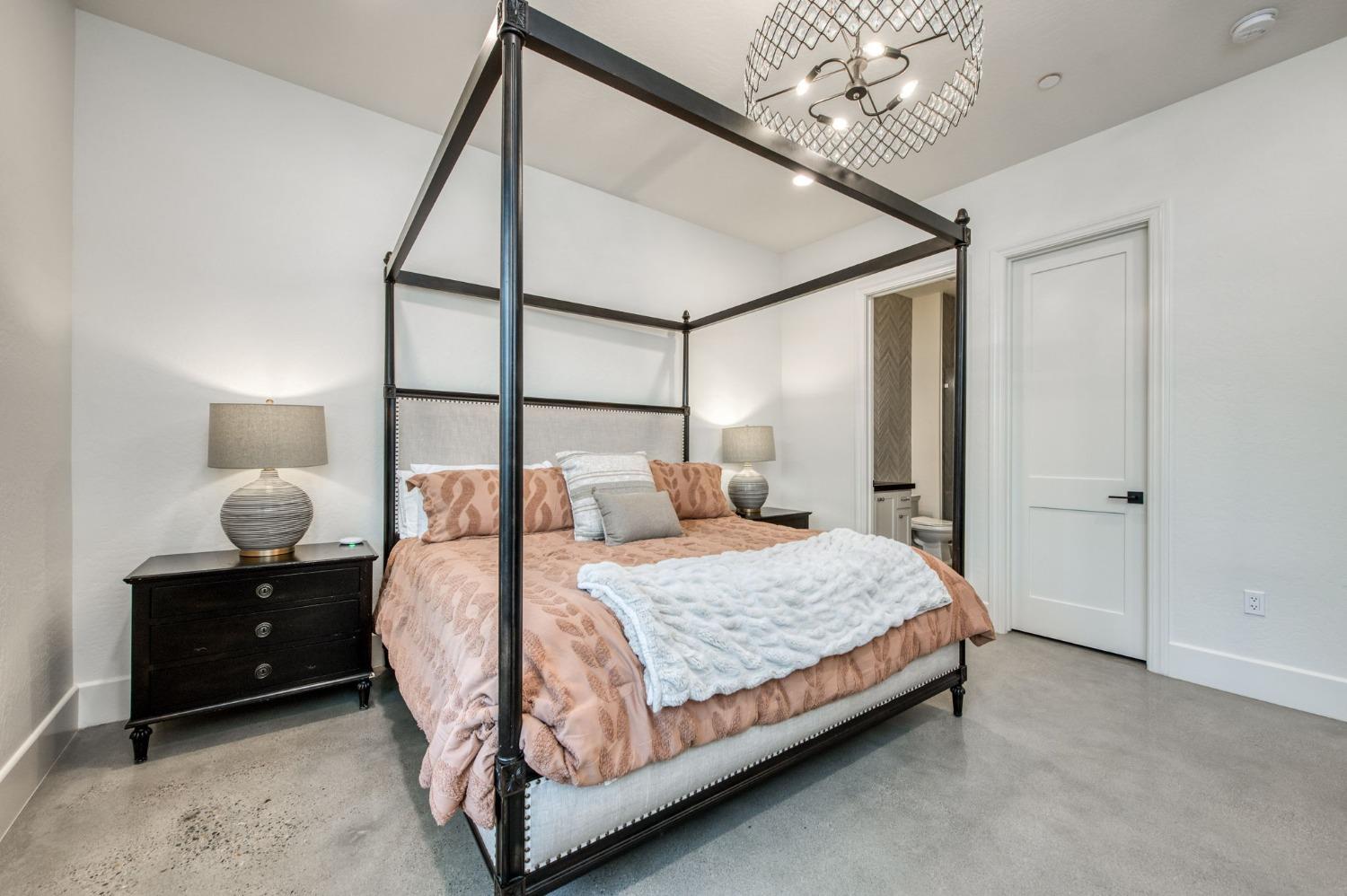 3895 East Reno Avenue Clovis, CA 93619 - Photo 27 of 67