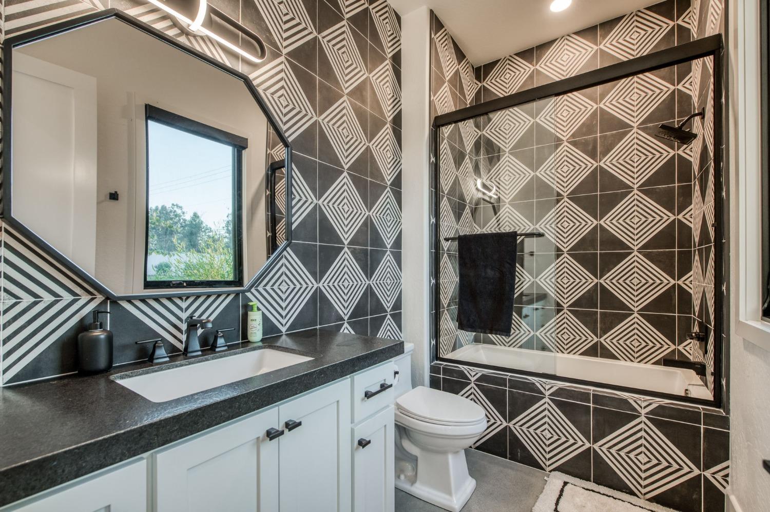 3895 East Reno Avenue Clovis, CA 93619 - Photo 31 of 67