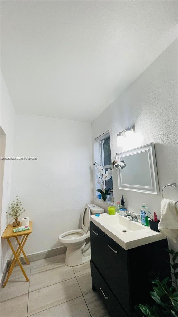 876 Southwest 2nd Street Miami, FL 33130 - Photo 10 of 13