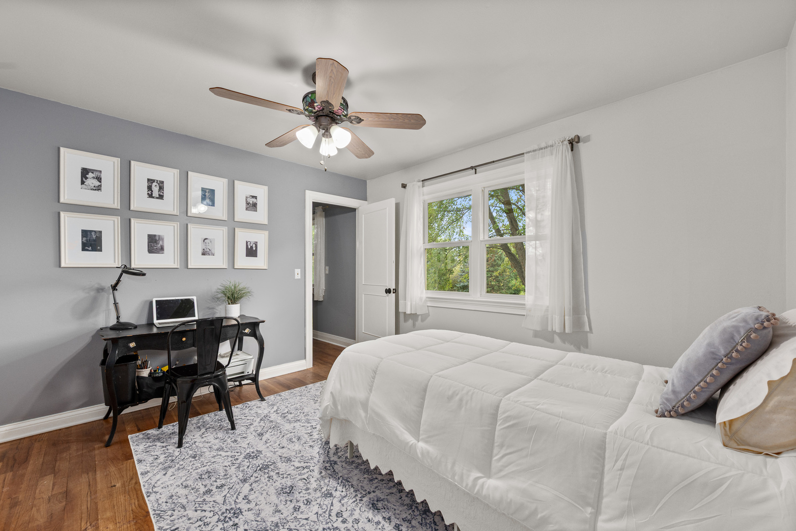 40w897 Brown Road St. Charles, IL 60175 - Photo 31 of 35 a bedroom with a bed and a desk