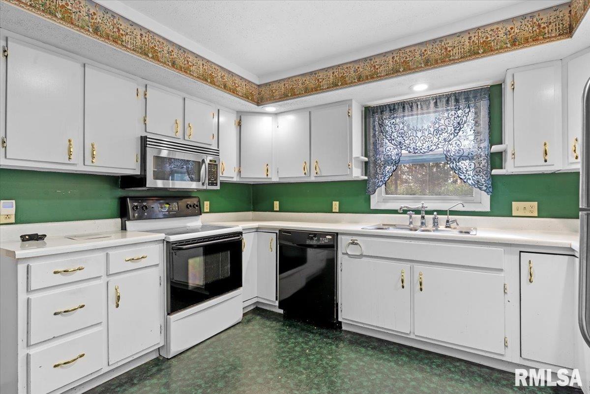 3898 Radford Road Springfield, IL 62707 - Photo 11 of 53