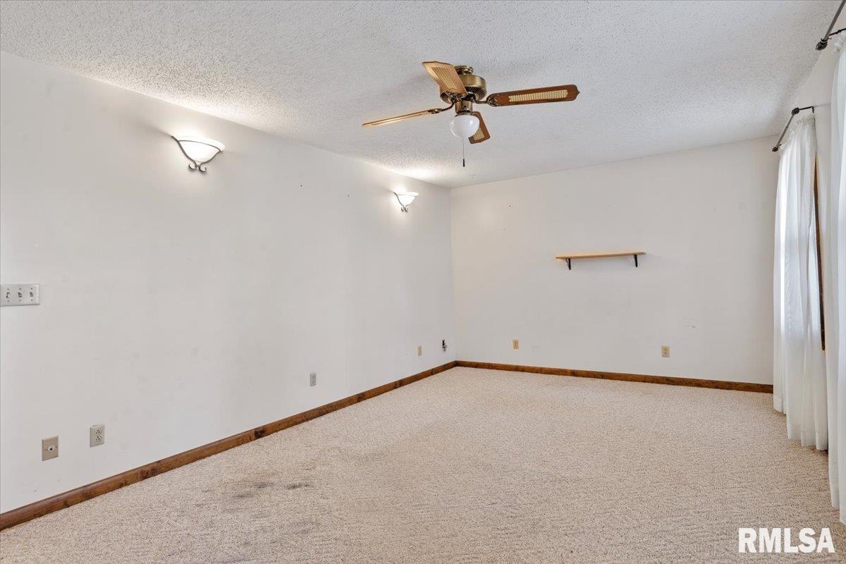 3898 Radford Road Springfield, IL 62707 - Photo 2 of 53