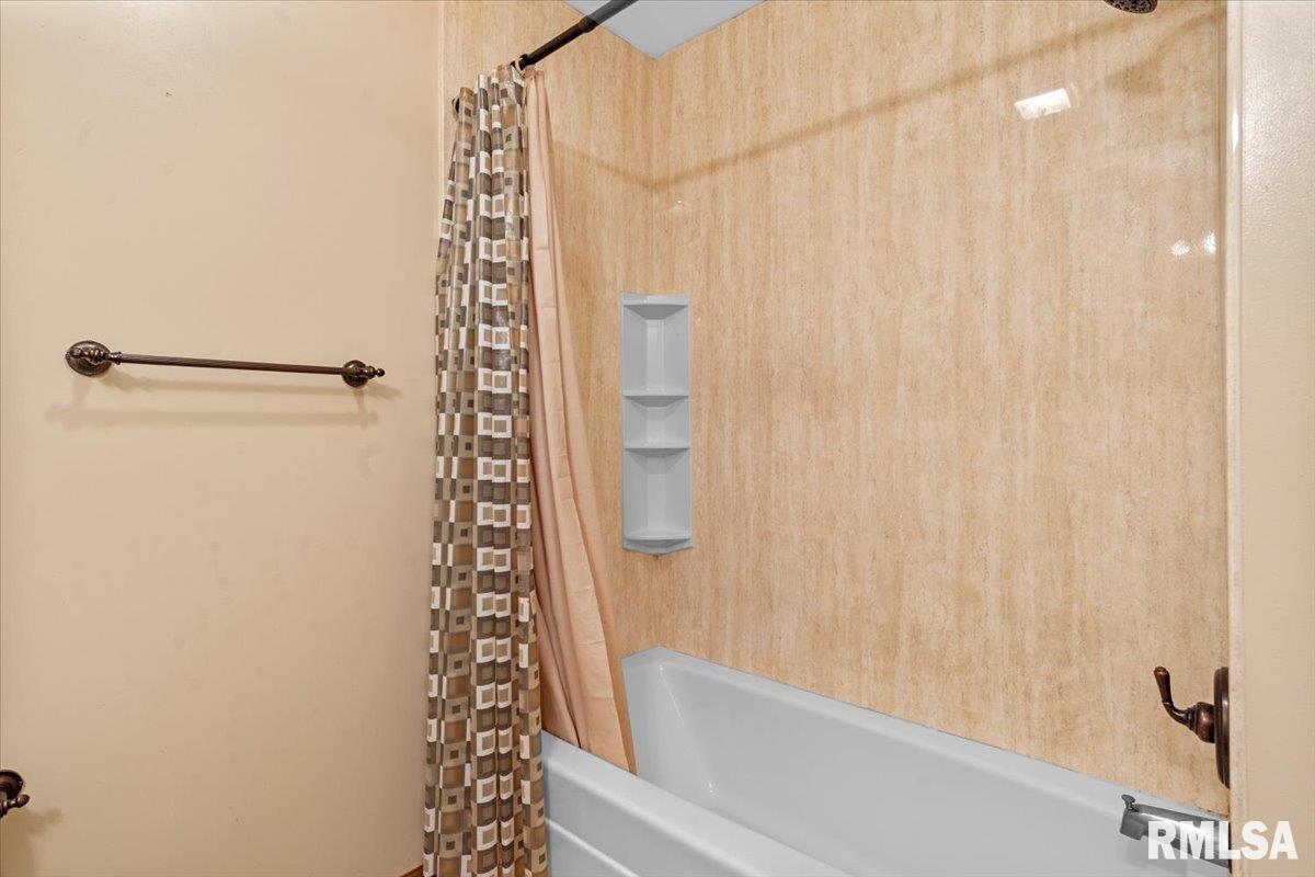 3898 Radford Road Springfield, IL 62707 - Photo 22 of 53