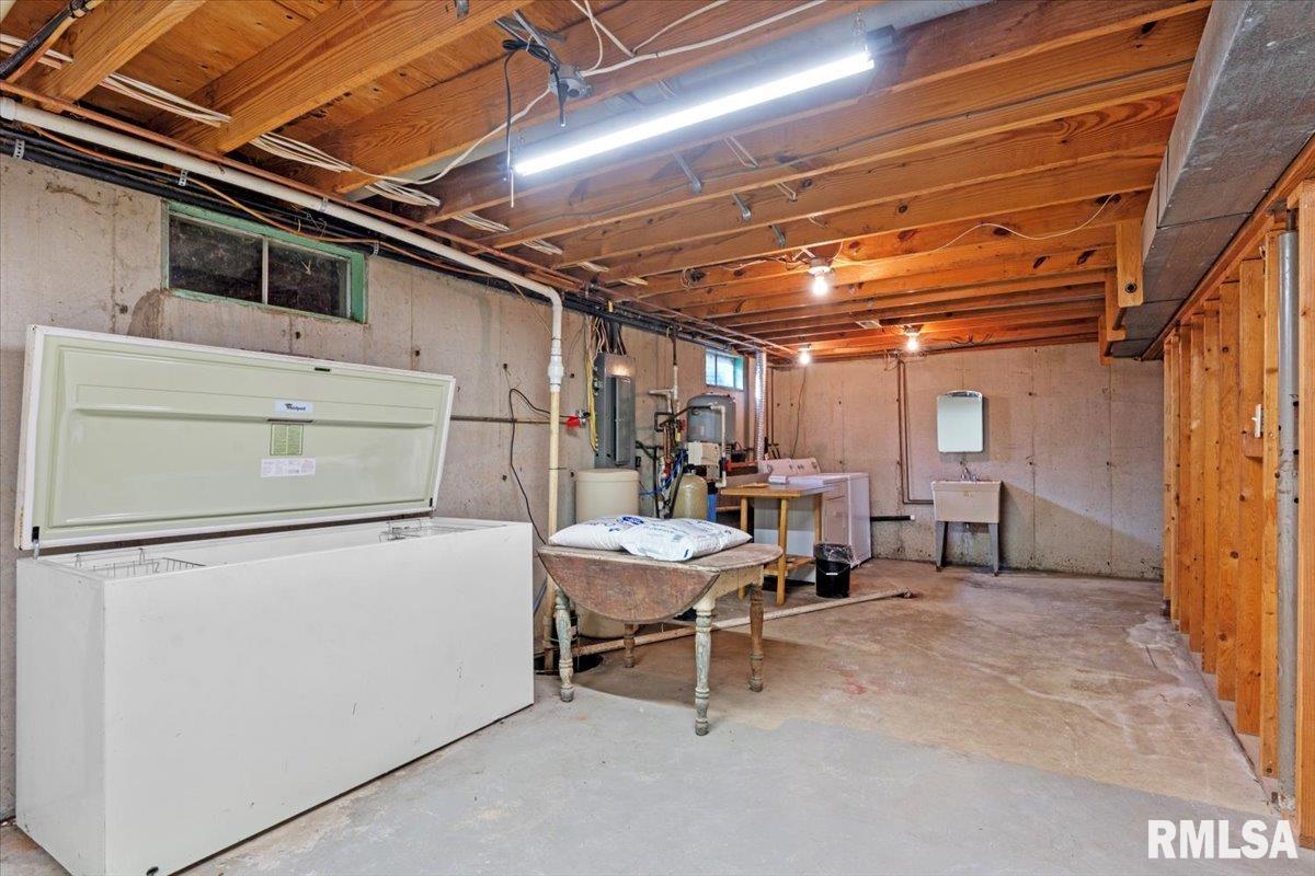 3898 Radford Road Springfield, IL 62707 - Photo 34 of 53