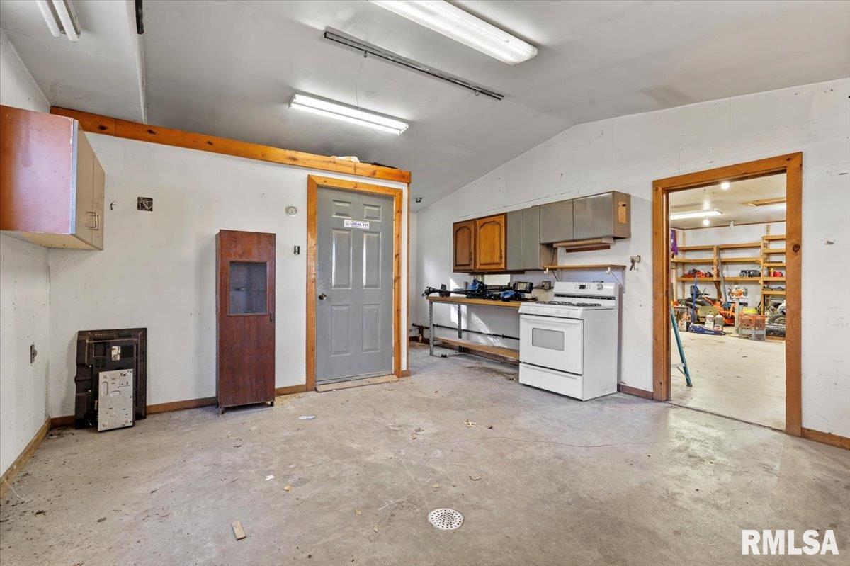 3898 Radford Road Springfield, IL 62707 - Photo 37 of 53