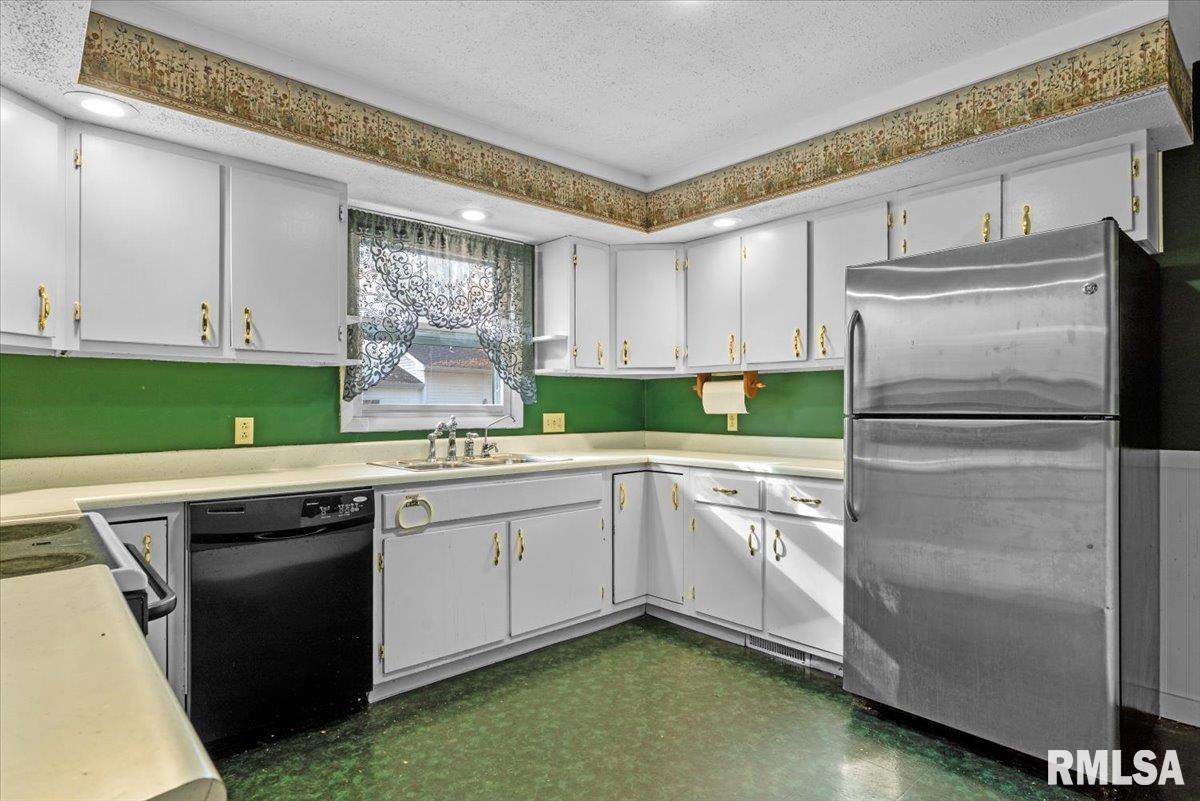 3898 Radford Road Springfield, IL 62707 - Photo 10 of 53