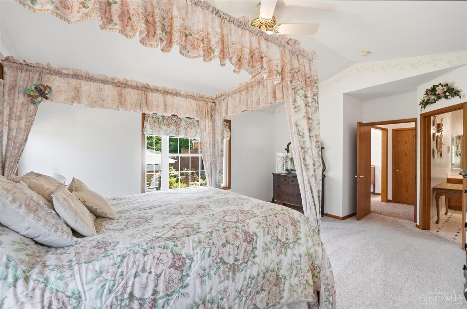 6596 Springdale Road Cincinnati, OH 45247 - Photo 19 of 81
